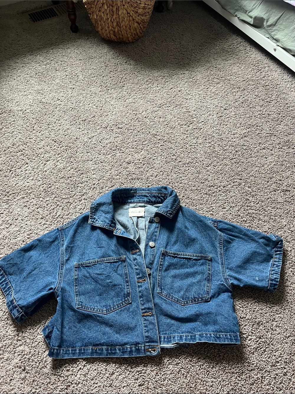 Cropped denim jacket size S